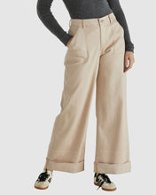 Load image into Gallery viewer, Reece Jeans