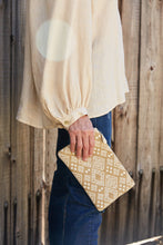 Load image into Gallery viewer, Paarl Pouch