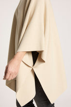 Load image into Gallery viewer, Samira Poncho ONE SIZE - Bisque