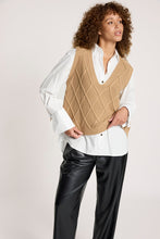 Load image into Gallery viewer, Liora Knit Vest