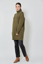 Load image into Gallery viewer, Garland Oversized Jumper
