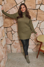 Load image into Gallery viewer, Garland Oversized Jumper