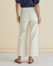 Load image into Gallery viewer, Williow Wide Leg Jeans