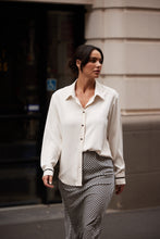 Load image into Gallery viewer, Hunter Cuff Shirt