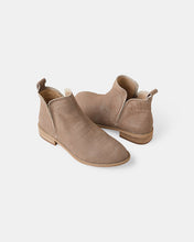 Load image into Gallery viewer, Douglas Leather Boot - Honey Leopard, Rose, Tan, Blush Snake