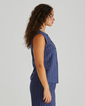 Load image into Gallery viewer, Petra Vest
