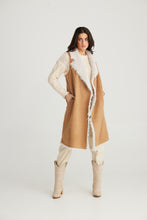 Load image into Gallery viewer, Wanderer Long Vest