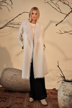 Load image into Gallery viewer, Wanderer Long Vest