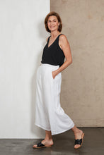 Load image into Gallery viewer, Studio Crop Pant