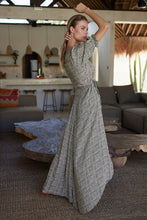 Load image into Gallery viewer, Arielle Maxi Dress