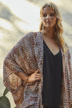 Load image into Gallery viewer, Amazonia Cape - One Size