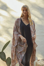 Load image into Gallery viewer, Amazonia Cape - One Size