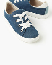 Load image into Gallery viewer, Harriet Canvas Sneaker