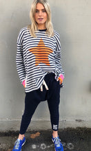 Load image into Gallery viewer, Slouchy Waffle Pant - Navy