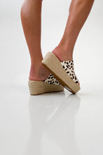 Load image into Gallery viewer, Chic Leather Flatform