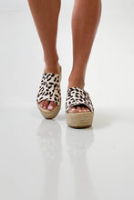 Load image into Gallery viewer, Chic Leather Flatform