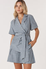 Load image into Gallery viewer, Marina Wrap Anorak - Navy Stripe
