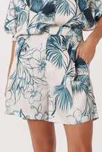 Load image into Gallery viewer, Solstice Palms Short - Palm Print
