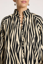 Load image into Gallery viewer, Bajau Button Shirt - Savanna
