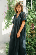 Load image into Gallery viewer, Nilsa Dress
