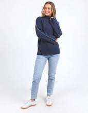 Load image into Gallery viewer, Oliver Knit - Deep Blue &amp; Coffee Quartz
