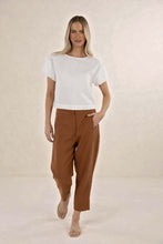 Load image into Gallery viewer, Huxe Linen Pant
