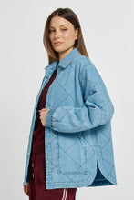 Load image into Gallery viewer, Quest Quilted Jacket - Blue Wash Denim
