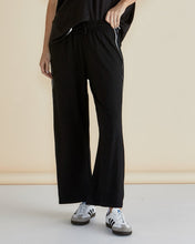 Load image into Gallery viewer, Evelyn Wide Leg Jogger
