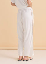 Load image into Gallery viewer, Evelyn Wide Leg Jogger
