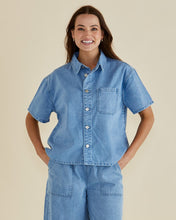 Load image into Gallery viewer, Saffra Short Sleeve Denim Shirt
