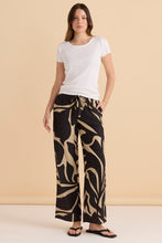Load image into Gallery viewer, Sutton Relax Pant - Monochrome Floral
