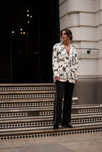 Load image into Gallery viewer, Astrid Blazer - Love
