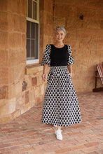 Load image into Gallery viewer, Remi Top - Network
