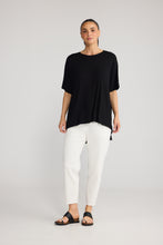 Load image into Gallery viewer, Dynamic Tee - Black
