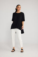 Load image into Gallery viewer, Dynamic Tee - Black
