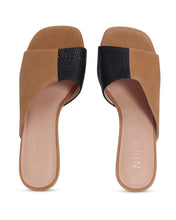 Load image into Gallery viewer, Goldie Wedge
