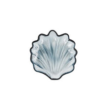 Load image into Gallery viewer, Fan Shell Glass Plate 18x17x3.5cm - Assorted
