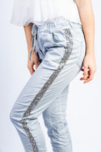 Load image into Gallery viewer, Castellia Stretch Jean One Size
