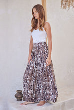 Load image into Gallery viewer, Abena Maxi Skirt - Leopard
