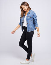 Load image into Gallery viewer, Angie Denim Jacket
