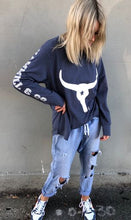 Load image into Gallery viewer, Vintage Long Sleeve Tee - Navy
