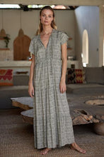 Load image into Gallery viewer, Priscilla Maxi Dress
